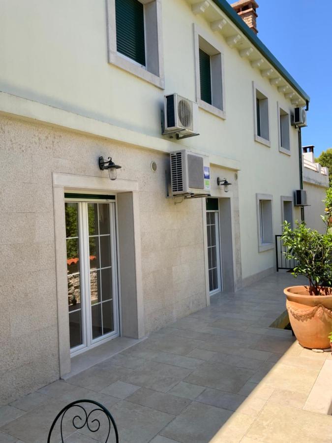 Apartment Provance Pula Exterior photo